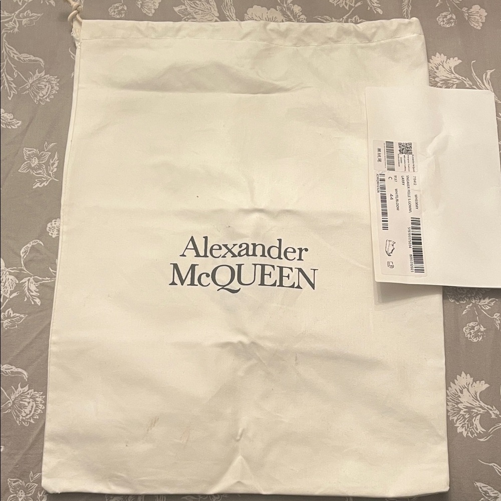 Alexander McQueen Cream Drawstring Logo Dust Bag with docs